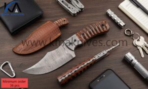 DAMASCUS HUNTER WITH PAKKA WOOD HANDLE