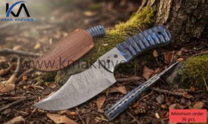DAMASCUS HUNTER WITH PAKKA WOOD HANDLE