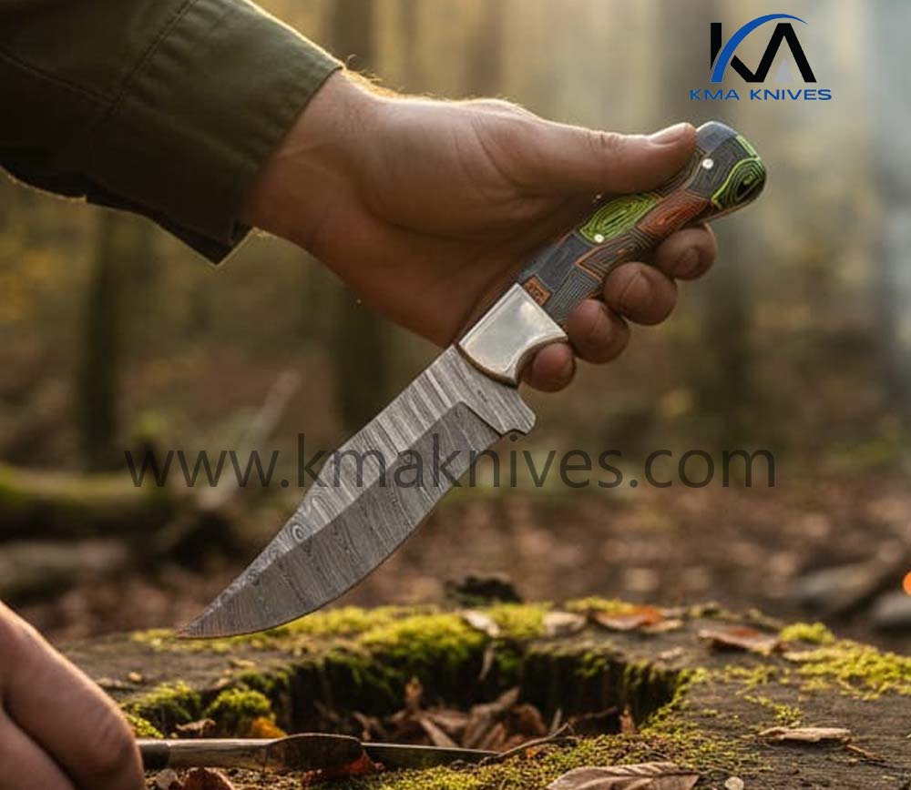 DAMASCUS HUNTER WITH FINGER PRINT MICARTA HANDLE